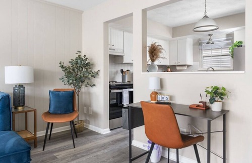 Heath Apartment | Cozy Alder and Oak: 2 BR Apartment with Patio Retreat