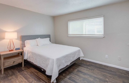 Willow Meadows/Willowbend Area Apartment | 2 BR APT SOUTHWEST HOUSTON 5 MIN FROM NRG STADIUM