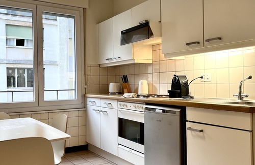 Jargonnant Apartment | Cozy 2 BR Apartment Steps from Scenic Lake Access