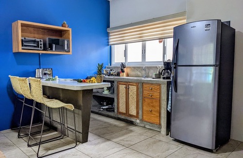 Rinconada Apartment | Beachside Retreat: 2 BR with Pool, Fast Internet & King Beds