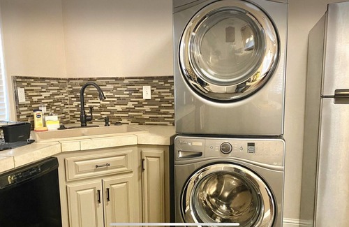 Greenacres House | Beautiful 2 BR Guest House with Pool & Private Parking