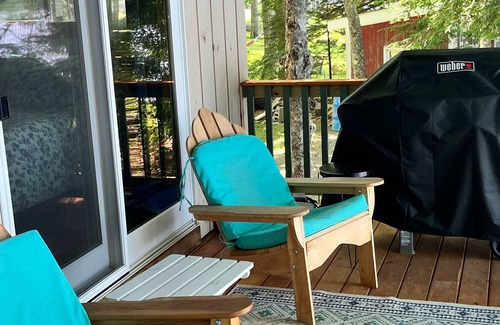Sidney Cottage | Exceptional 2 BR Lakefront Cottage in Belgrade Lakes