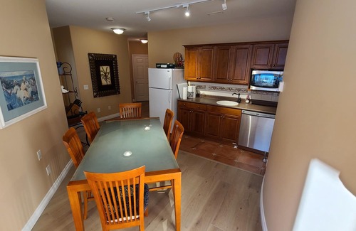 Central Okanagan House | Exclusive 2 BR Lakefront Suite with Private Deck & Dock