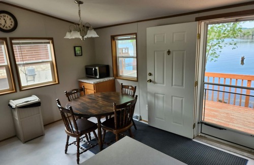 Prairie Du Chien House | Experience Lakefront Bliss at Gremore Lake Retreat