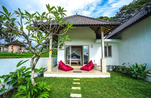 Melayang Villa | Scenic 2 BR Villa with Rice Paddy Views & Sunset Glow