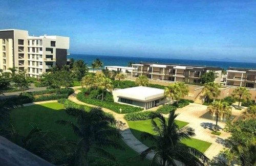 Ngu Hanh Son Apartment | Ocean View 2 BR Residence with Pool, Spa & Breakfast