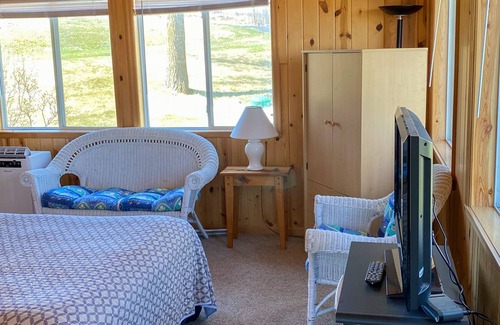 Audubon Cabin | 2 Cabin Waterfront Property on Big Cormorant Lake