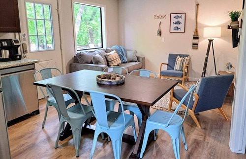 Indian Point Cabin | Spacious Cabins on Indian Point: Perfect for Group Getaways