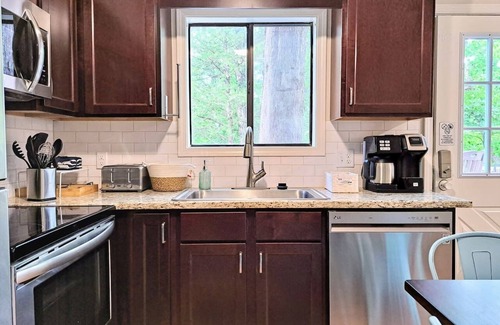 Indian Point Cabin | Spacious Cabins on Indian Point: Perfect for Group Getaways