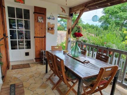 Gontaud House | Pet-Friendly Retreat at Chez Mireille et Bernard - Rated 9.3