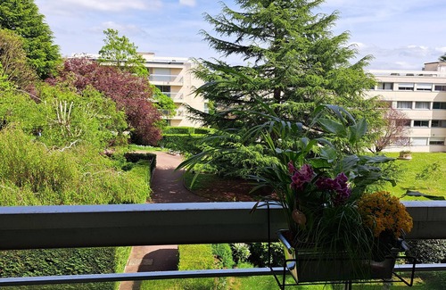 Bailly Apartment | Charming 2-Bedroom Apartment Near Equestrian Events