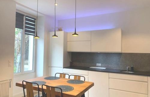 Plaisance Apartment | Elegant 2-Bedroom Terrace Suite in the Heart of Paris