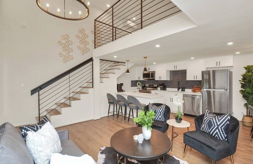 Greater East End House | Explore Modern Custom Homes with Gated Parking & Breakfast
