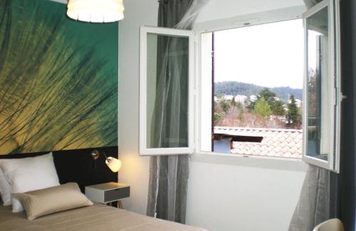 Greoux-les-Bains Apartment | Discover 2 Chemin Neuf Balcony: Pet & Child Friendly Stay