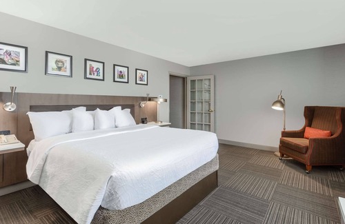 Center City Hotel | Ideal 2 Connecting Suites with Pool and Family Amenities