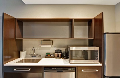Rochester Apartment | Perfectly Connected Suites with Pool and Spa Amenities