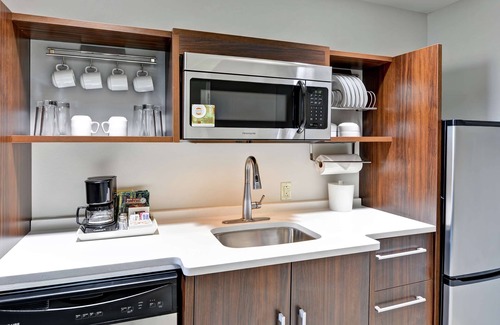 Conway Apartment | Perfect 2 Connecting Suites with Pool & Family-Friendly Amenities
