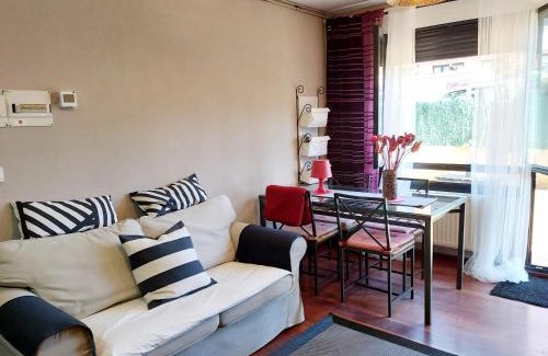 Castro Urdiales Apartment | Family-Friendly Castro Costa Norte with Pool & Garden Access