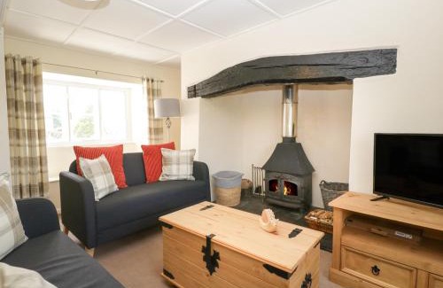 Bere Regis House | Explore 2 Court Farm: Pet & Child Friendly Retreat