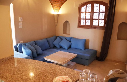 Luxor Apartment | Desert View Villa on the West Bank of Luxor with Breakfast