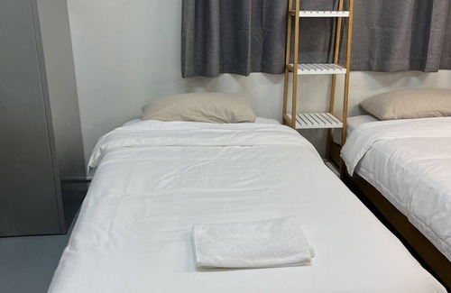 Auckland Apartment | 2 Double Beds, 3 Single Beds, 2 Sofa Beds Studio, Suite 8