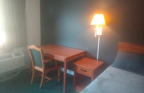 Livingston Apartment | 2 Double Beds Hotel Studio 135
