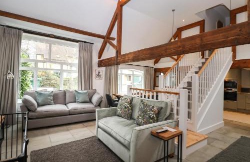 Lyme Regis House | Relax at 2 Engine House - Family and Pet-Friendly Retreat