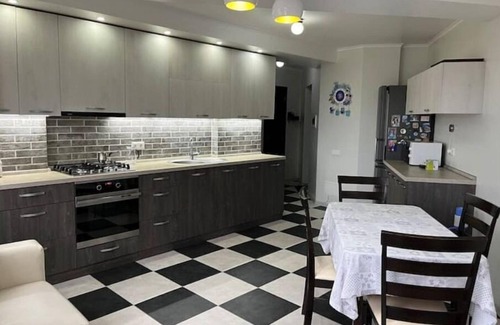 Gratiesti Apartment | Comfortable 2-Floor Apartment Near Chisinau with Breakfast
