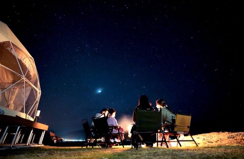Ama RV Rental | Geodome Retreat with Breakfast Included for Two in Oki