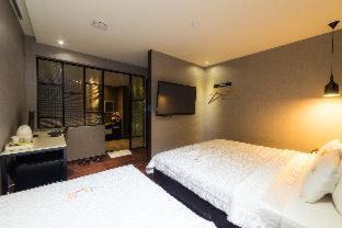 Seo Hotel | Oceanfront Escape at 2 Heaven Hotel Songdo, Ideal for Families