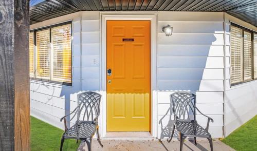West End House | Discover Vintage Elegance in Two Charming Houses