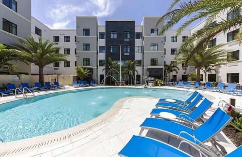 Naples Apartment | Discover Two Comfy Studios with Breakfast and Ocean Views