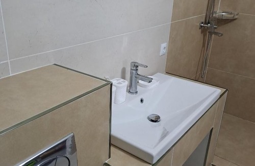 Moldova Apartment | Cozy 2-Bedroom Apartment with Pet-Friendly Amenities