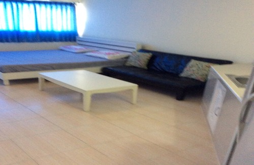 Ban Mai Apartment | Convenient Stay with 2 King Beds & Taxi Meet & Greet