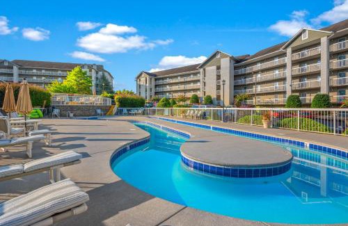Pigeon Forge House | Tranquil Retreat at Peaceful In The Pines, Guest Rated 10/10