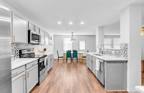 Anna House | Family-Friendly Retreat: Newly Renovated with 8 Beds
