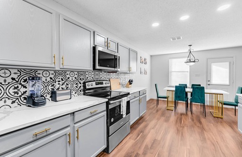 Anna House | Family-Friendly Retreat: Newly Renovated with 8 Beds