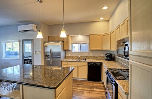 Sparks House | Unforgettable Concert Views & Family-Friendly Amenities