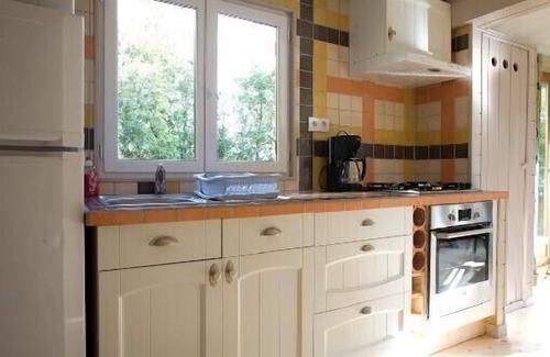 Touques House | Close to Deauville Beach: Charming Chalet with Ocean View