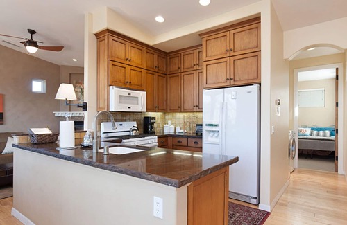South Oceanside House | Top-Rated Suites with Bikes, Near Beach and Dining