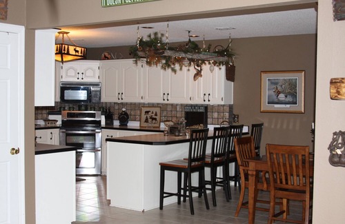 Sunrise Beach House | Incredible Suites with Lake Views & Family-Friendly Amenities
