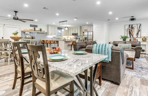 Daphne House | 2 Mi to Bay and Beaches Home with Gazebo in Daphne