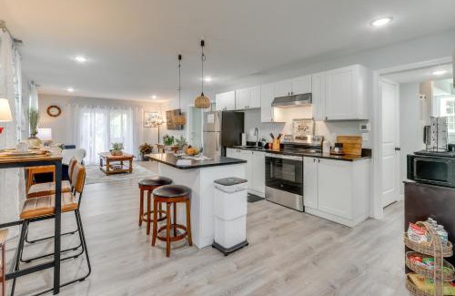 West Haven Apartment | 2 Mi to Beach, Shared Yard Space West Haven Apt!