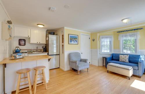 Wellfleet House | Cozy Wellfleet Cottage - Close to the Coastline!