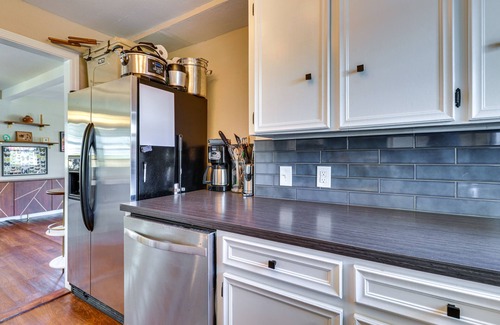 Govalle House | Inviting Austin Retreat with Patio, Close to Downtown!