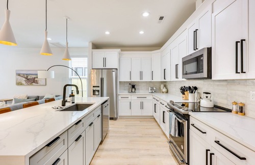 Wilmington House | Premier Wilmington Home with Oceanfront Views & Spa Access