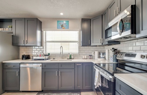 Sea Ranch House | 2 Mi to Hudson Beach: Canal-View Retreat