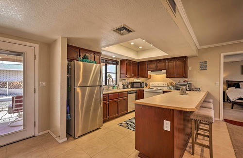 Lake Havasu City House | Relaxing Lake Havasu City Retreat with Spa & Family Amenities