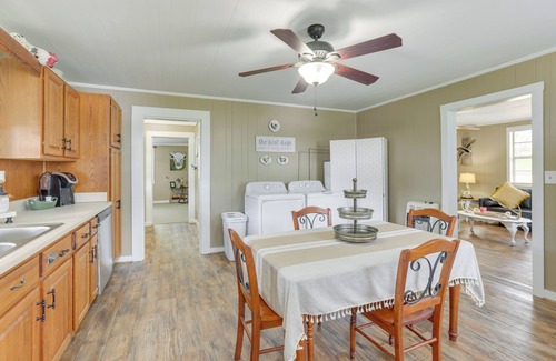 Lineville House | Idyllic Lineville Farmhouse: Pet-Friendly & Close to Lake