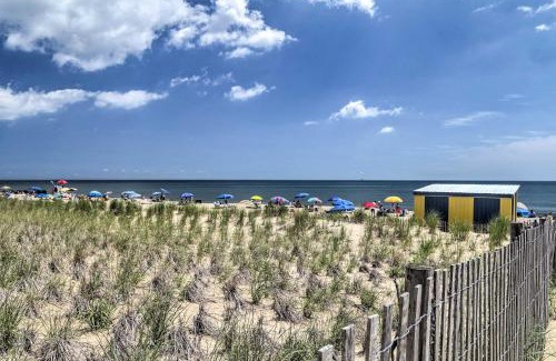 Rehoboth Beach Apartment | Oceanfront Rehoboth Beach Condo with Pool Access & Spa